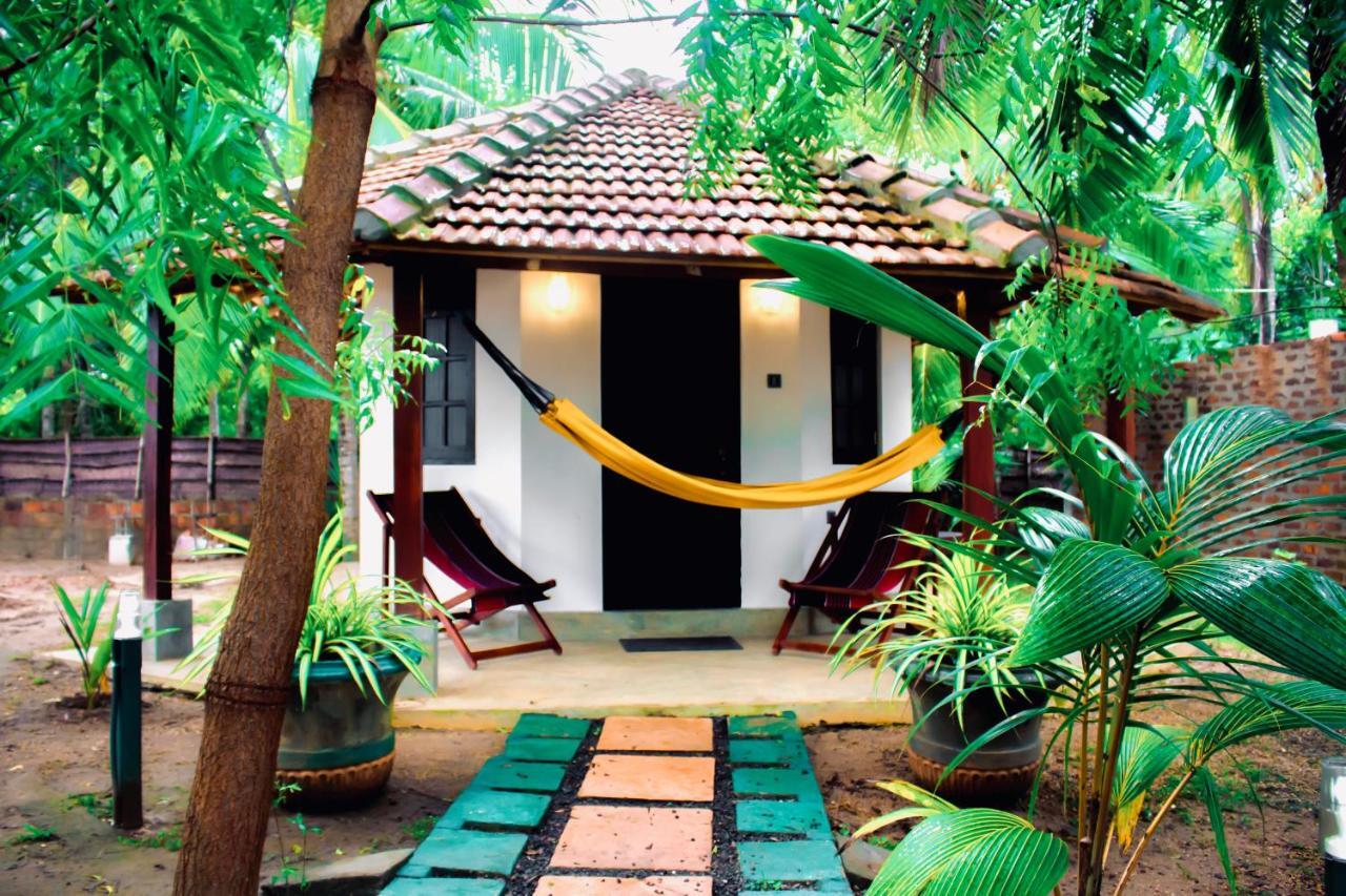 Star Light & Restaurant Tangalle