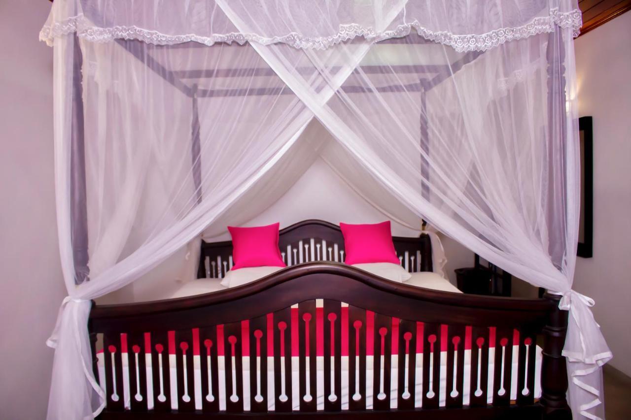 Star Light & Restaurant Chalet *